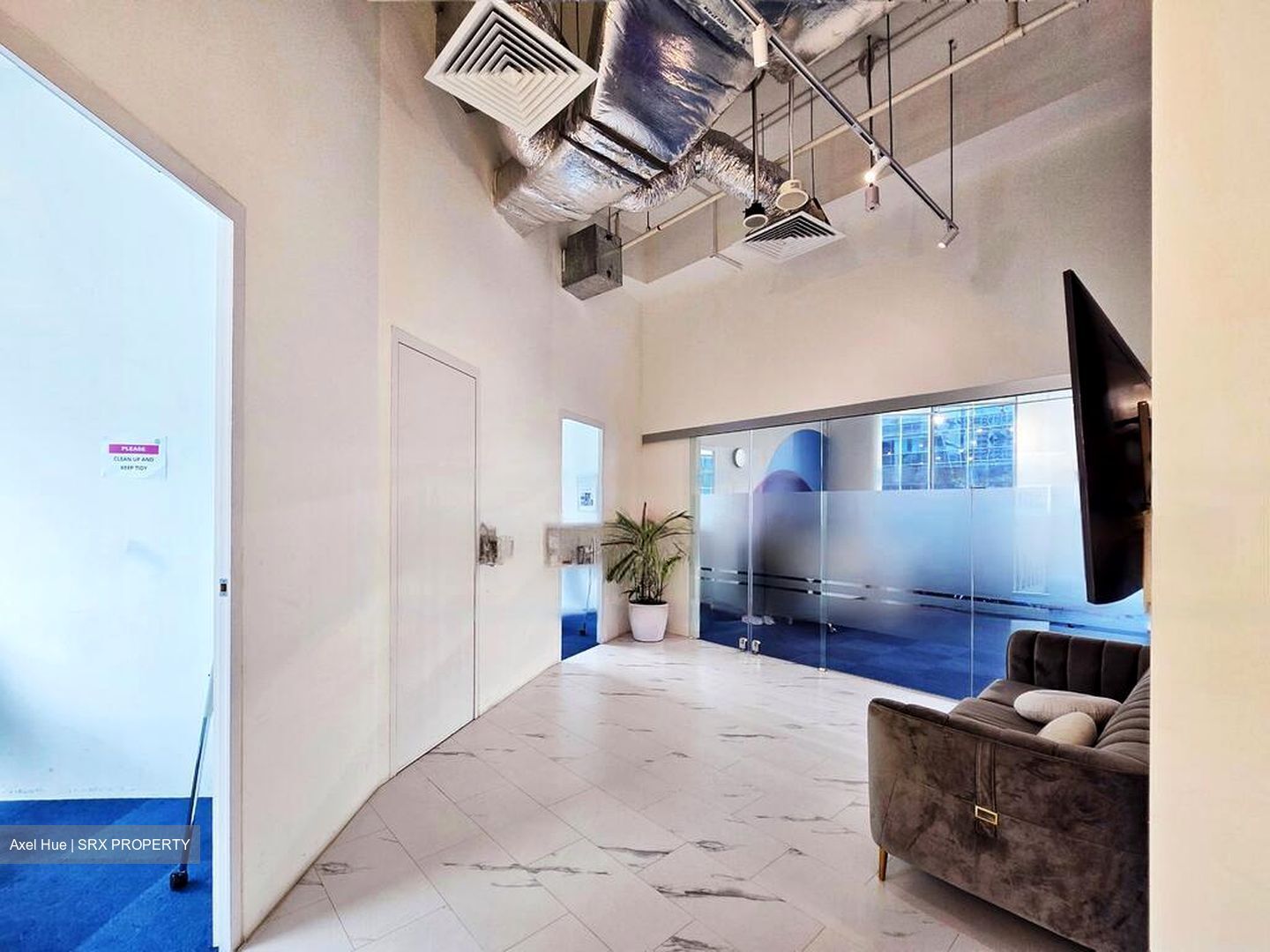 Oxley Tower (D1), Office #451374411
